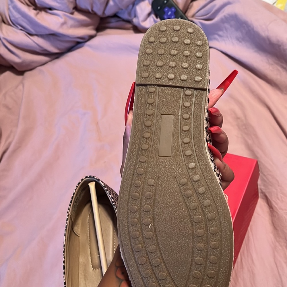 Kelly and Katie Leopard Shoes - Picture 5 of 6